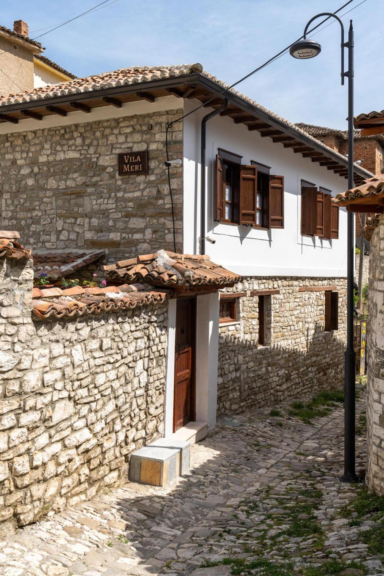 Vila Meri Berat Exteriör bild