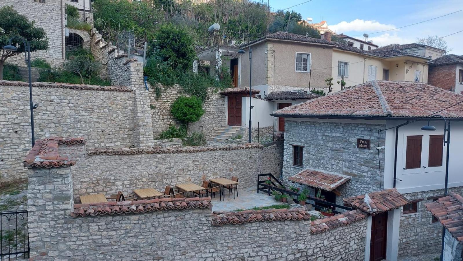 Vila Meri Berat Exteriör bild